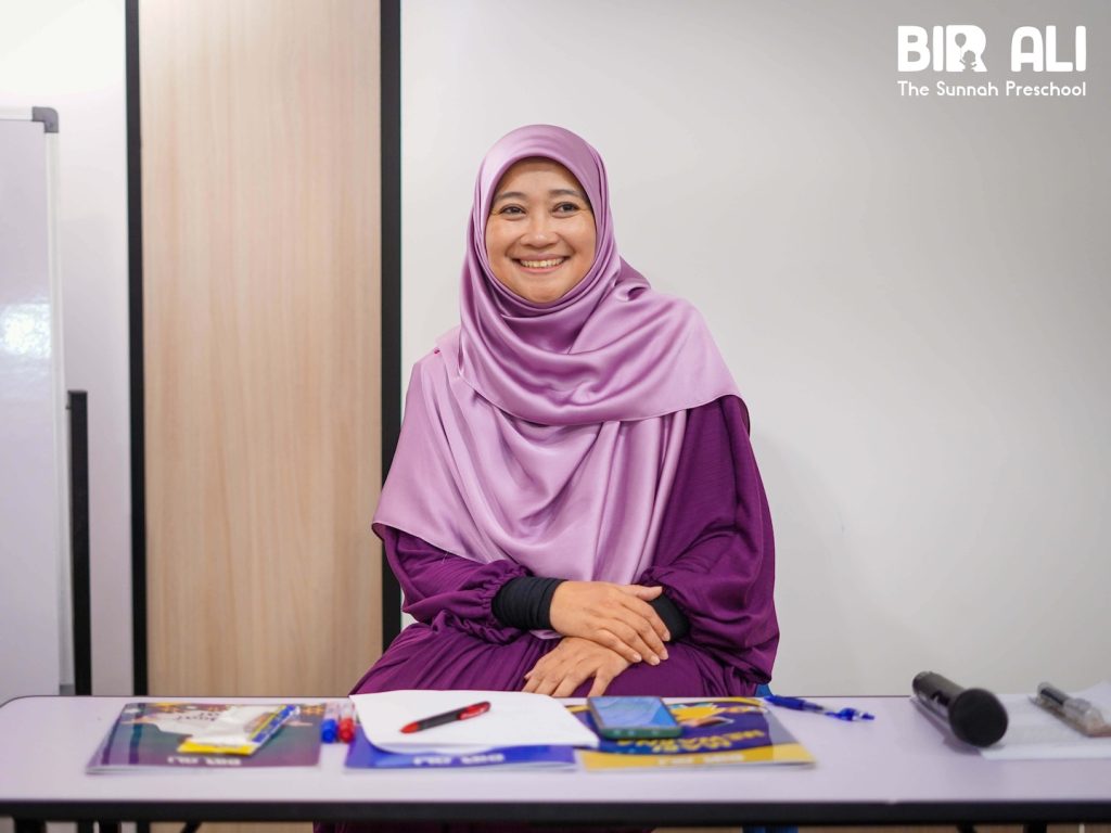 Bengkel Kit Sunah Bir Ali bersama Ustazah Isfadiah 1