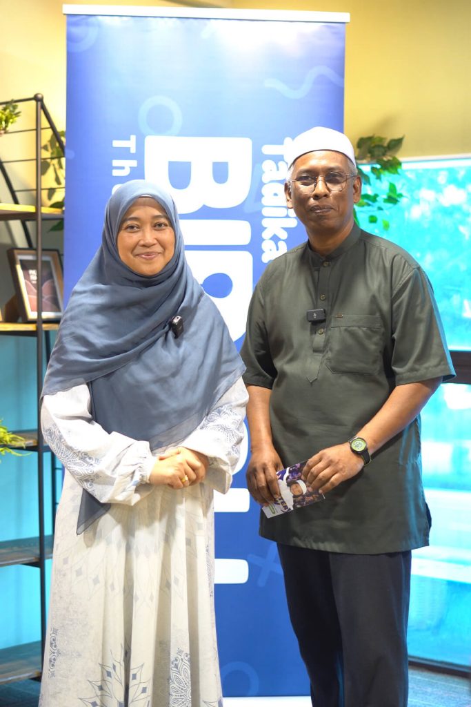 Tadika Bir Ali - Ustaz Muhidin & Ustazah Isfadiah